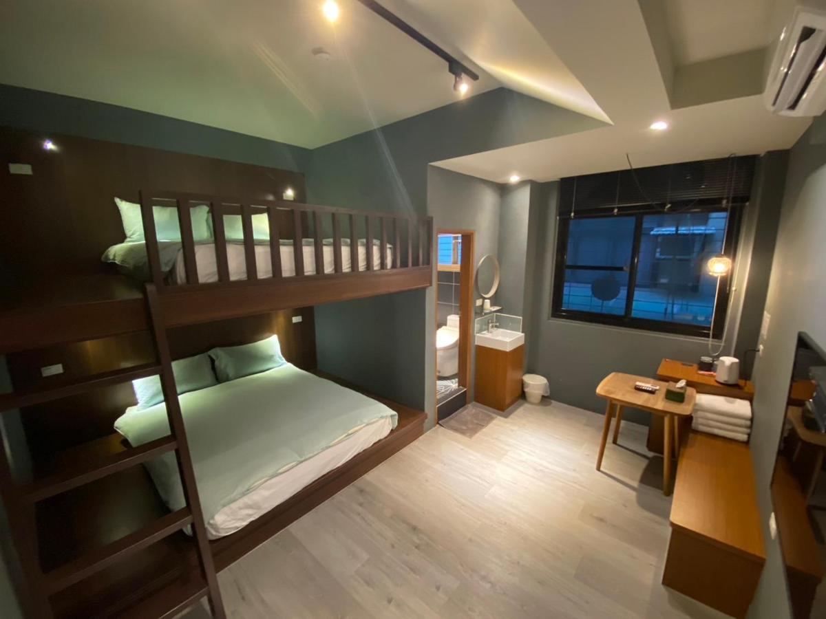 良文旅2館ryou Hotel Vintage - II Tainan Exterior photo