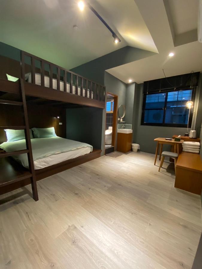 良文旅2館ryou Hotel Vintage - II Tainan Exterior photo